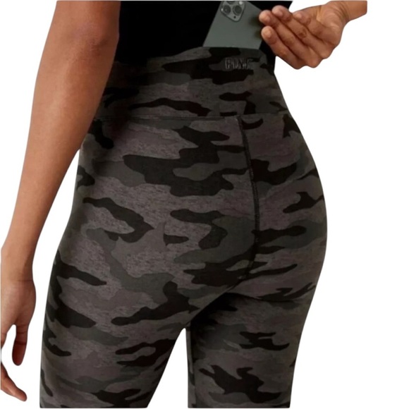 PINK Victoria’s Secret camo print leggings size XL - Picture 10 of 13